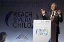 Bill Gates y Reino Unido lideran la lista de donaciones para vacunas infantiles