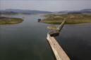 Fotografía aérea de la Presa de Danjiangkou, afluente del río Yangtsé. EFE/Archivo